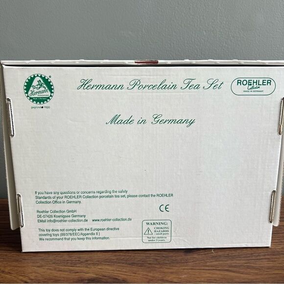Vintage Hermann Porcelain 12-piece Tea Set Teddy Bear Collection New in Box - Picture 5 of 9
